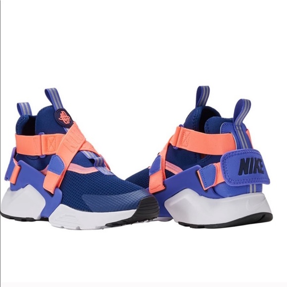 Nike Huarache city pink blue Sz 7y Women’s 8.5 - Picture 2 of 4